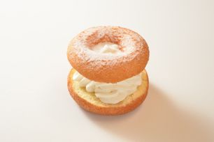 ドーナツとパンのいいとこどり【BONBONフリッツ】 ダブルホイップ 1個