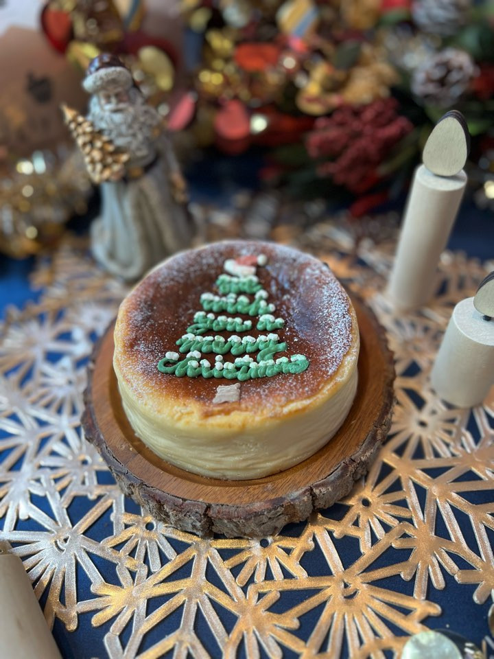 Basque cheese cake/ 4号サイズ/クリスマスケーキ/チーズケーキ