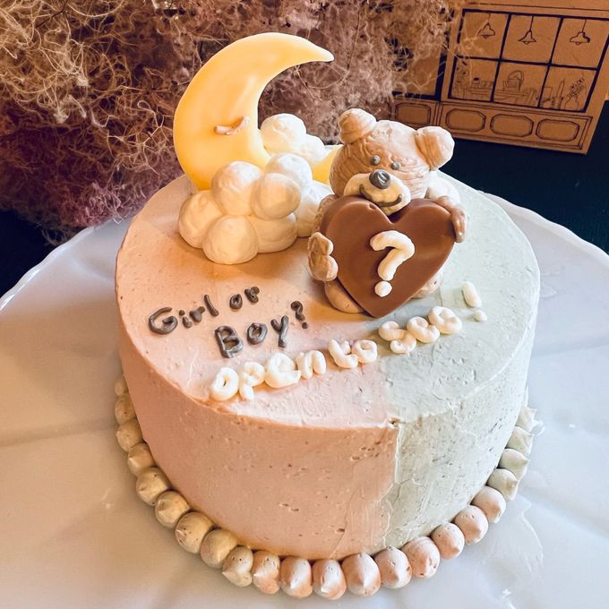 little bear gender reveal cake / 4号サイズ/ジェンダーリビールケーキ/バースデーケーキ 1
