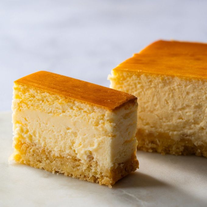 【京王プラザホテル】キャラメルモカロール＆ベイクドチーズケーキセット  4