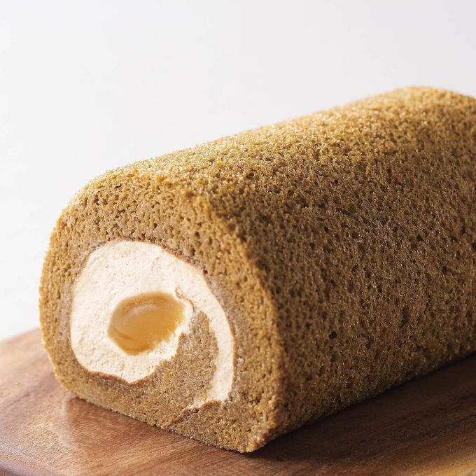 【京王プラザホテル】「キャラメルモカロール＆ビターショコラロールセット」（各約10.5cm）／ 2