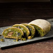 【京王プラザホテル】「抹茶シュトーレン＜雅＞」 1個（約13cm）