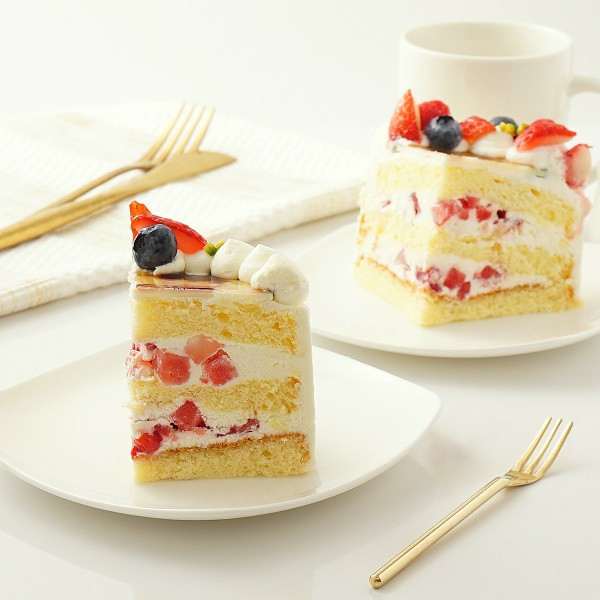 ボンボンTV】しゅんしゅん クリスマス丸型4号 写真ケーキ（Cake.jp