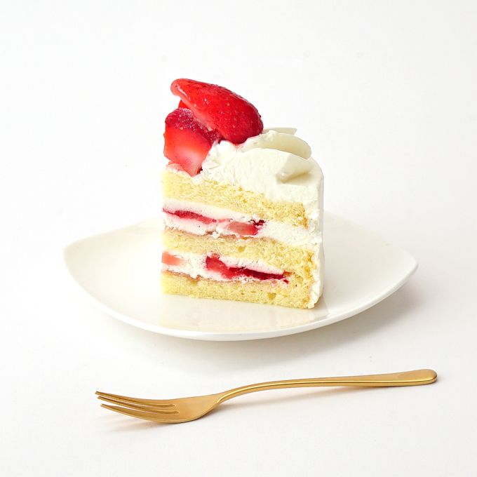 クリスマスイチゴ生デコレーションケーキ 4号 12cm(株式会社 クリスマスイチゴ生デコレーションケーキ 4号 12cm(株式会社