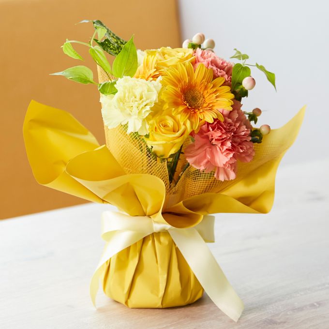 【宿泊施設にお届け】そのまま飾れる 花束ブーケ(イエロー) Sサイズ  1