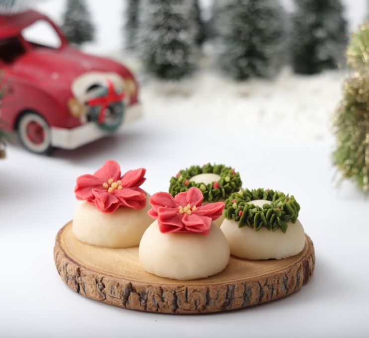 【１２月のおはぎ】１５個入りギフトBOX《風呂敷包み》 4