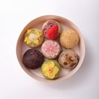 【季節のおはぎ】１５個入りギフトBOX《風呂敷包み》 1