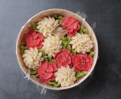 【迎春お持たせに】フラワーおはぎBOX「福寿」（風呂敷包み）（１２月２２日迄受付） 7