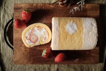 －冷蔵でお届け・いちご200ｇ－軽井沢高原完熟いちごの贅沢ロール 1