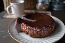 軽井沢農園パティスリーよりバスク風高原ブルーベリーチーズケーキ 4