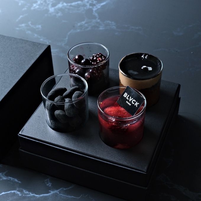 漆黒のグラスデザート | キャラメル・ラムレーズン・アマンド・黒い果実：バレンタイン2026 3