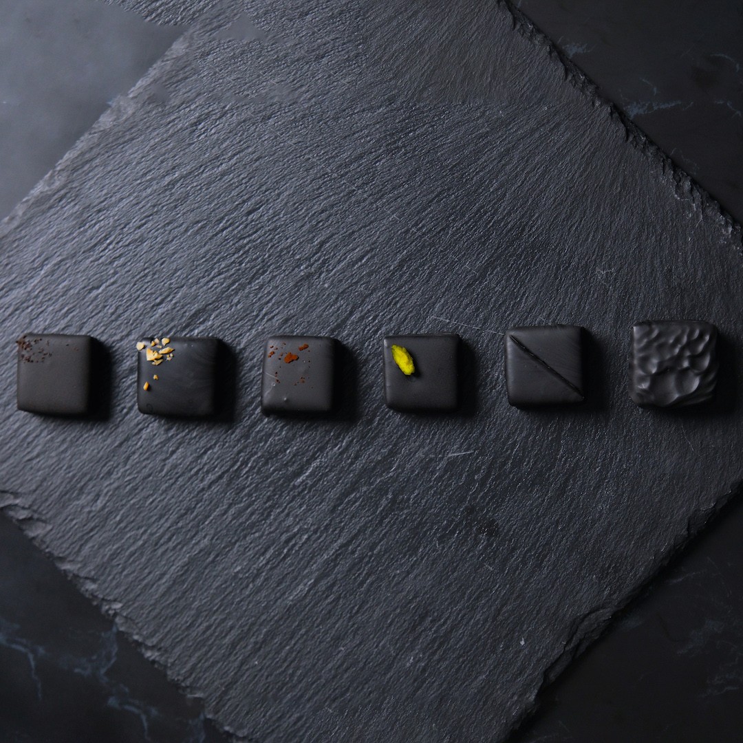 黒の宝石 - ボンボンショコラジュエリーアソート | NOIR EDITION