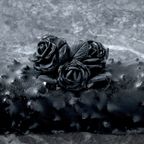 小さな生チョコの薔薇を飾ったチョコテリーヌ 4