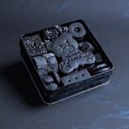 至高の9種が詰まった漆黒のクッキー缶 1