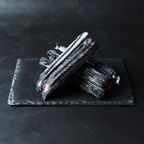 贅沢な黒のチュロス 2本セット（ショコラ＆シュガーマシュマロ）｜スイーツ自販機でも人気のご褒美スイーツ 2