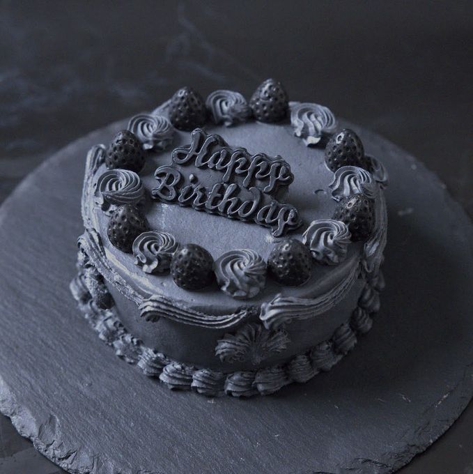 ブラッククラウンショートケーキ 誕生日 4号サイズ：ハロウィン2025 1