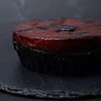 【期間限定】黒艶に輝く焦がしキャラメルりんご｜発酵バター香るタルト・タタン：クリスマス2026 3