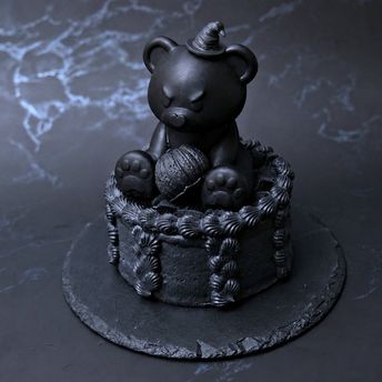 【期間限定】漆黒のさつまいもショートケーキ＆パンプキンテディベアケーキ タワーセット