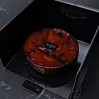 【期間限定】黒艶に輝く焦がしキャラメルりんご｜発酵バター香るタルト・タタン：クリスマス2026 4