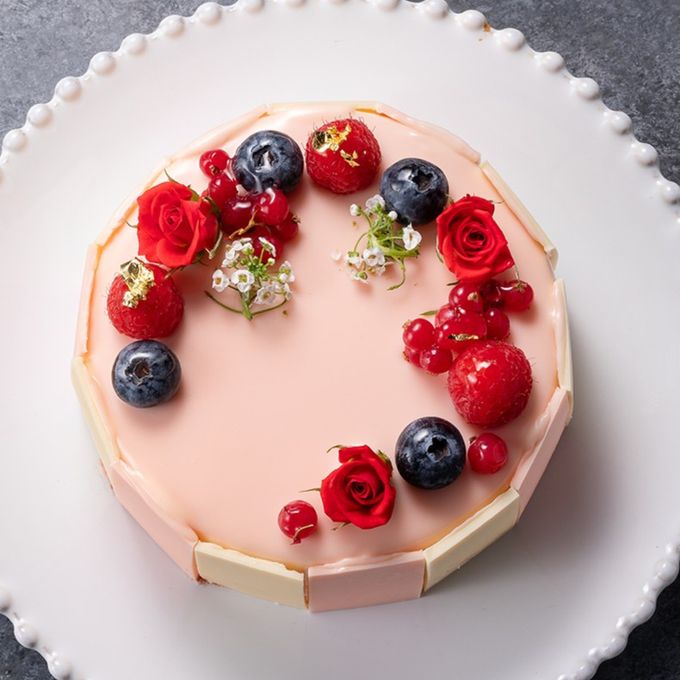 【神戸洋藝菓子ボックサン】ストロベリー・ブロッサム・ホワイト  4号 誕生日  3