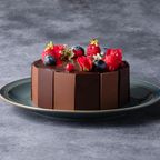 【神戸洋藝菓子ボックサン】母の日限定！薔薇とフルーツのブーケ ショコラケーキ 4号 母の日のギフト2025・プレゼント 4