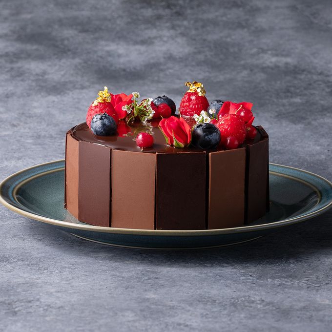 【神戸洋藝菓子ボックサン】母の日限定！薔薇とフルーツのブーケ ショコラケーキ 4号 母の日のギフト2025・プレゼント 4