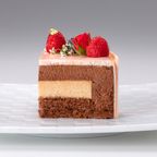 【神戸洋藝菓子ボックサン】母の日限定！春色ベリーと小さな薔薇のブーケ ショコラケーキ 4号 母の日のギフト・プレゼント2025 5