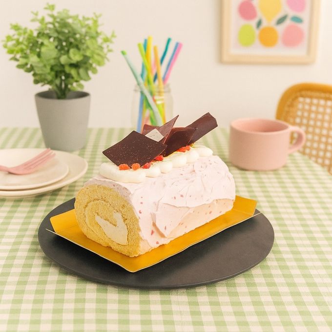 白金プレミアムジャージーロール（苺） 1