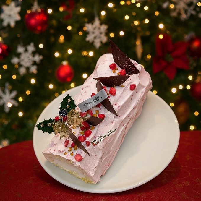 白金クリームブッシュドノエル（苺） クリスマス2025 2