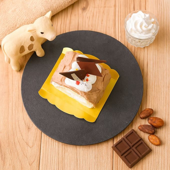 白金プレミアムジャージーロール（ショコラ） ハーフ 2