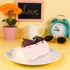 白金クリームロール（苺） 1