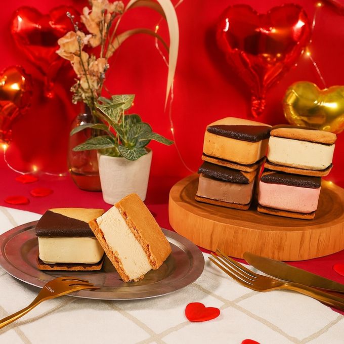プレミアムアイスクリームショコラクッキーサンドイッチ ４種アソート バレンタイン2026 1