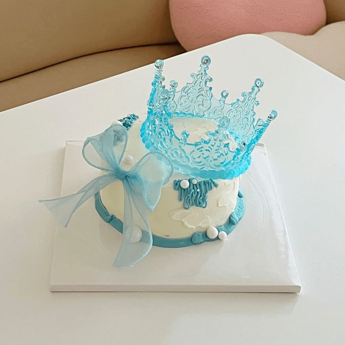 透明ティアラケーキ 4号 リボン付き  [記念日 / 推し活 / 誕生日] 3