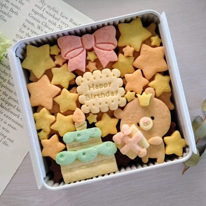 バースデークッキー缶/きみと季節のとなりに「HappyBirthday」くま 2