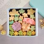 雨の日クッキー缶/きみと季節のとなりに「雨の日の贈り物」お中元2025 1