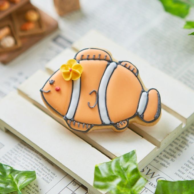 海の生き物【カクレクマノミ】アイシングクッキー クッキー プチギフト デコレーション かわいい お菓子 個包装 魚 さかな 動物 1