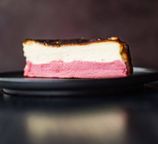【アレ表参道】いちごと蜂蜜のバスクチーズケーキ 5号 2