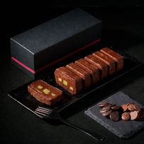 ショコラテリーヌ ピスタチオ仕立て ギフト箱入り 
