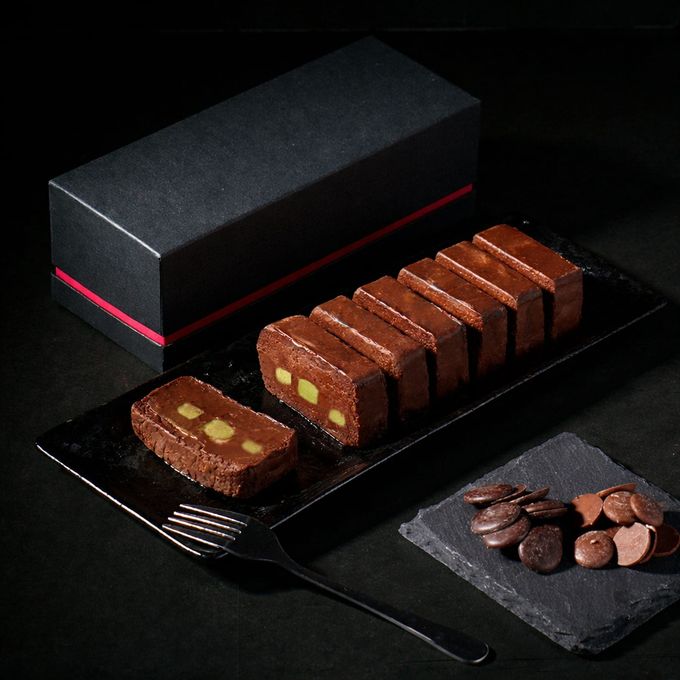 ショコラテリーヌ ピスタチオ仕立て ギフト箱入り バレンタイン 2026 1