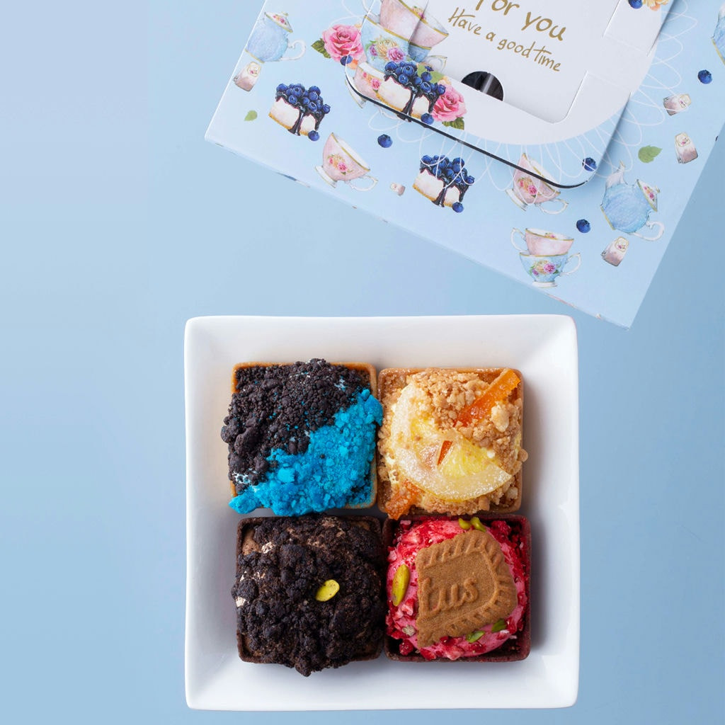 のび~る不思議系スイーツ タルトスモア 4個入(わらいみらい) | Cake.jp のび~る不思議系スイーツ タルトスモア 4個入(わらいみらい) | Cake.jp