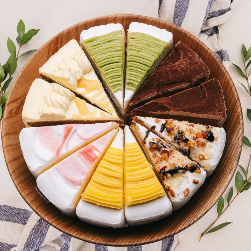 お歳暮2025 6種類の味が楽しめる 6種のケーキセット 6号 18.0cm カット