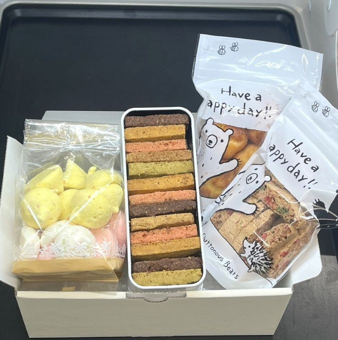 彩り焼き菓子の贈りもの ～くまさんの幸せ便～ 1
