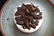 十勝チーズとオレオのご褒美スイーツ ひんやりアイス風レアチーズケーキ 2