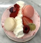 極上ホワイトチョコとフレッシュベリーの贅沢ケーキ４号 ～父の日限定 2025～ 1