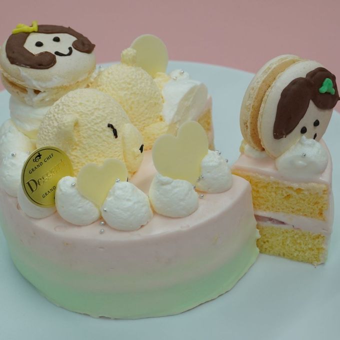 ひな祭り おやすみクマのホワイトチョコ苺ショート｜お雛さまマカロン付き 3