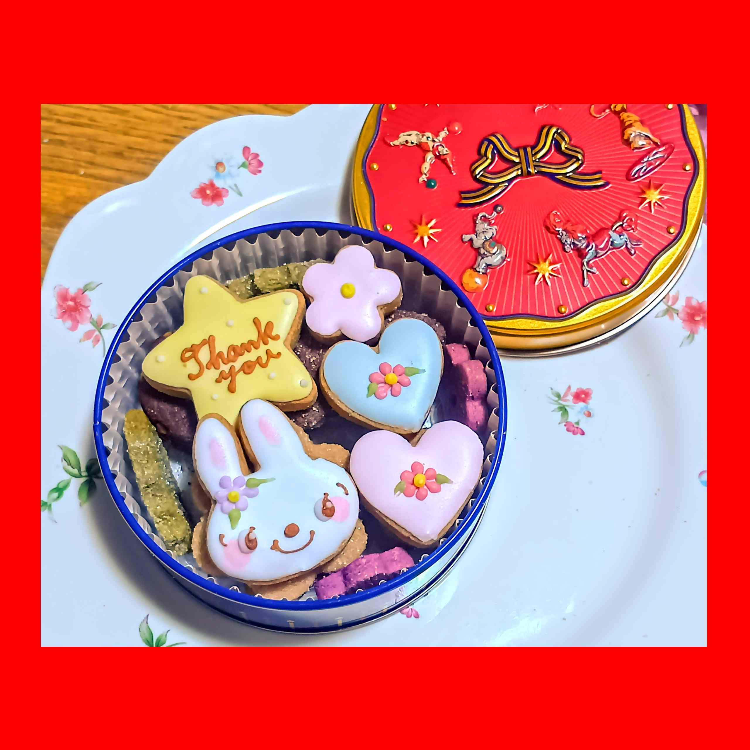 TOYS CLUB FANCY CANDIES ウサギ缶 Bubble Stuffed Squishy Friends - Halloween Edition
