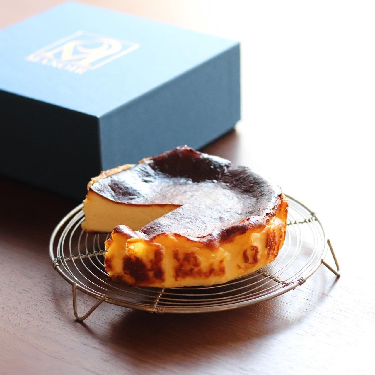 マノワのバスクチーズケーキ5号(15cm)