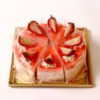 あみあみいちごのラブリーミルクレープ5号（カット） 8