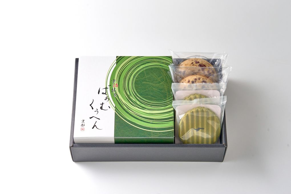 京都 京寿楽庵 宇治抹茶バウム 扇 2