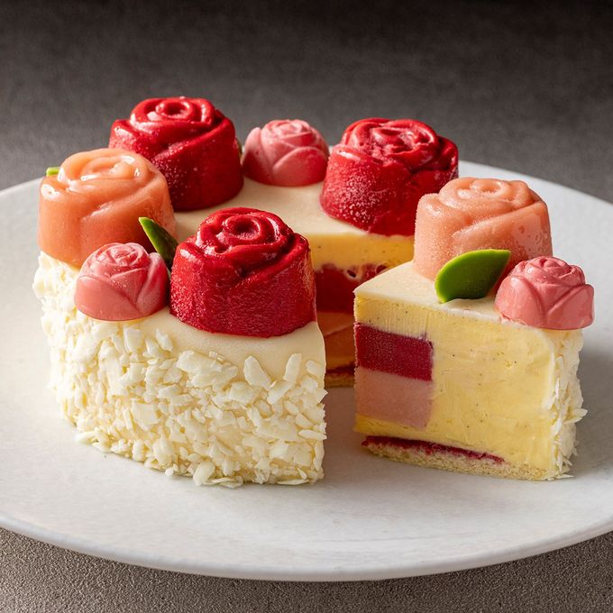 LA VIE EN ROSE（ラヴィアンローズ） 4号 12㎝ お中元2025 2